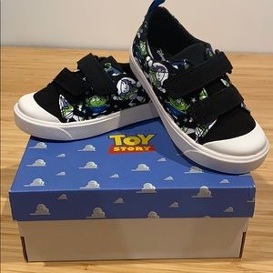 New Disney PIXAR Toy Story Boy Sz: 8
